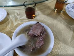 -红旗山庄(圭峰山店)