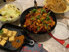 -巴厘龙虾·榜首油焖大虾(音乐学院·沿江酒馆店)