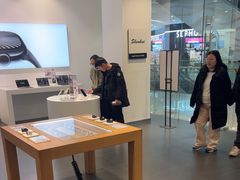-Apple授权专营店(宝山万达店)