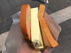 -詹爷爷乌节路街头冰淇淋