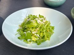 乌虾油拌嫩芹-止观小馆·辽河口渔家菜(王府井店)