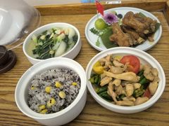 -雪梅月子中心(华侨城店)