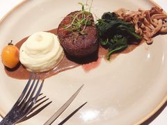 澳洲黑安格斯牛菲力，牛肝菌、黄油菠菜、羽衣甘蓝-L'Arome芳芳法国餐厅(仙林金鹰店)