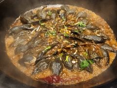 -万里闯关东铁锅炖菜馆(高新旗舰店)