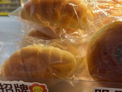 -小飞象面包公社(珠江路金鹰店)