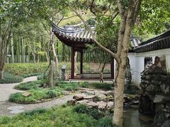 -汇龙潭