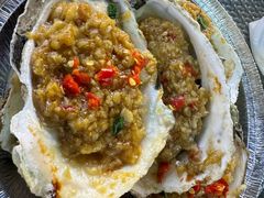 -亚龙湾亚泰商业街