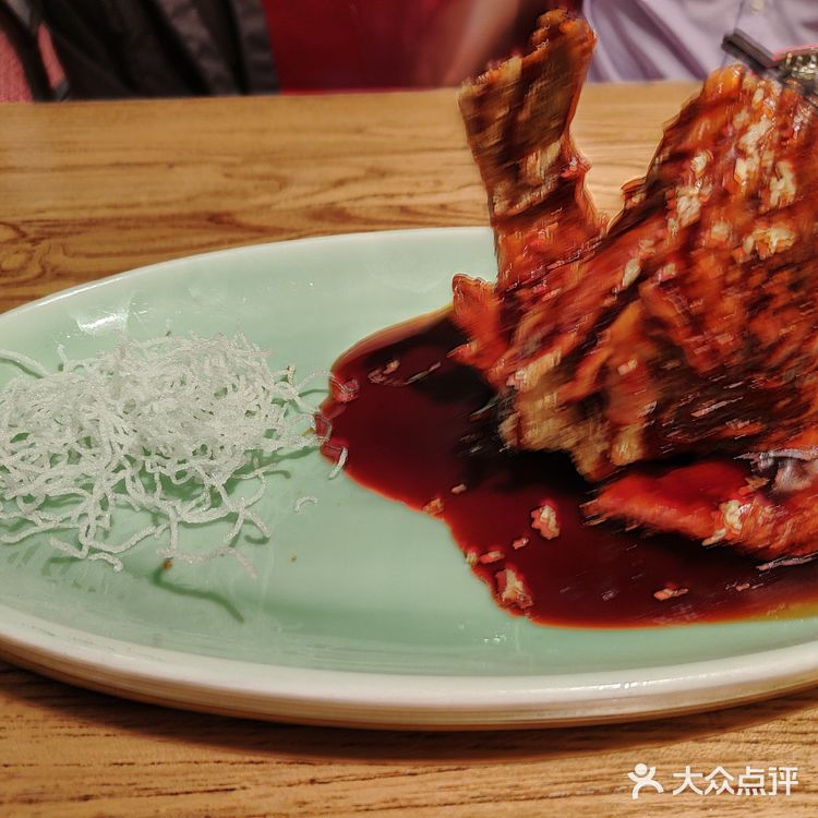 新白鹿餐厅美食