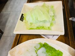 圆生菜-唇辣号重庆老火锅(亦庄店)