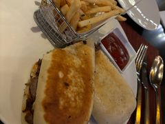 -WOLFGANG PUCK KITCHEN & BAR(迪士尼小镇店)