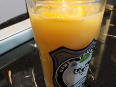 橙汁-野萃山·潮汕厚果汁(十亩地店)