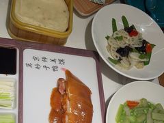 -荷塘秋月·本帮江浙菜(国权路店)