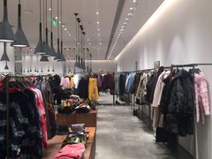-URBAN REVIVO(西安Momopark店)