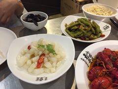 -龙巢盱眙龙虾·牛蛙·烧烤宵夜(八卦岭店)