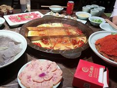 -红九格老火锅(三峡广场店)