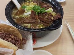 -闫家驴肉老店(华电一校店)