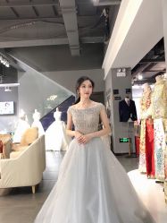 -艾米丽婚纱礼服