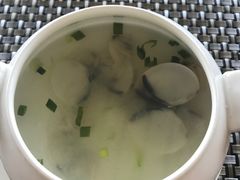-蜈支洲岛珊瑚酒店临海阁中餐厅
