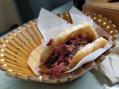 -闫家驴肉老店(华电一校店)