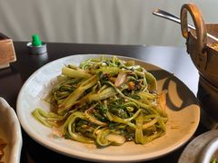 马拉盏炒通菜-大头虾越式风味餐厅(光明广场店)