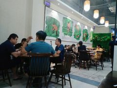 -胡须哥网红竹筒菜