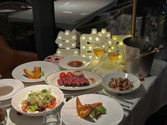 -MONICH牛排融合餐厅(和义大道购物中心店)