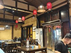 -富正毅三下锅·湘西韵味(天门山索道店)