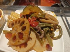 -海底捞火锅鲜切牛肉主题店(长寿路店)