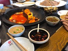 -重庆德庄火锅(体育中心店)