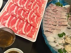 -鲜入唯煮·港式海鲜牛肉火锅(金宝街店)