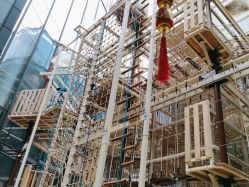 -PIPIKINGDOM皮皮王国欢乐号(欢乐海岸购物中心店)