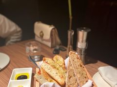 餐前面包-FEELINGS(亚新广场店)