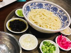 -亿诣蝎府炸酱面羊蝎子火锅(酷车小镇店)