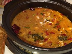 中辣酸菜鱼-周渝食惦酸菜鱼(青浦店)