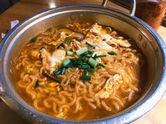 辛拉面-金顺韩式烤肉·网红烤肉店(广利路店)