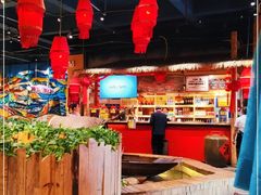 大堂-老滇山寨•云南特色菜•地方菜•民族风情歌舞表演(金碧店)