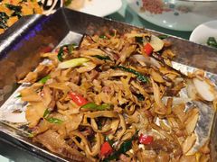 -巴特餐饮6加1音乐餐吧·新疆菜