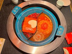 -吼堂老火锅(湖滨银泰in77店)