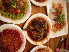 麻辣无骨鸡爪-三生小馆(亭知路店)