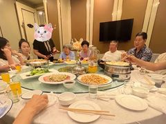 -鞍山大白鲨美食酒店