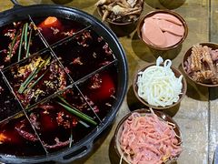 -正南齊北重庆老火锅(光华村直营店)