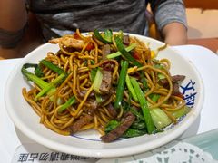 牛肉炒面-文叔·湖北名小吃·小龙虾(华强北店)