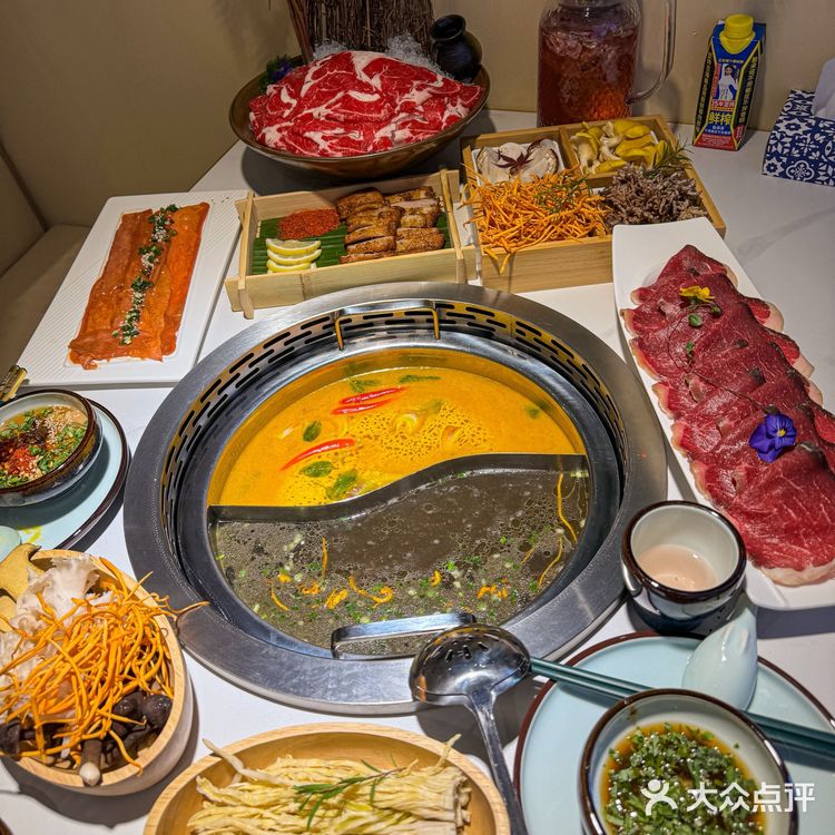 这是什么神仙百香果酸汤锅