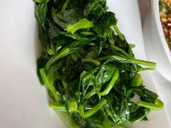 清炒豌豆尖-辣婆婆(航天桥店)