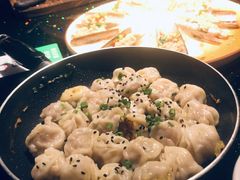 拇指煎包-蚝魁竹笼蒸生蚝 余杭店