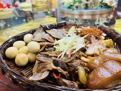招牌筲箕卤菜-灶东家民间菜(回兴店)