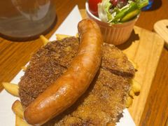 纳也纳煎牛扒配乳酪香肠-摇滚披萨(长春街店)