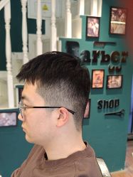 -太子爷男士理发馆