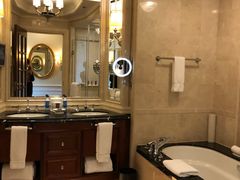 -广州富力丽思卡尔顿酒店