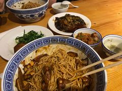 -沪西老弄堂面馆(定西路店)